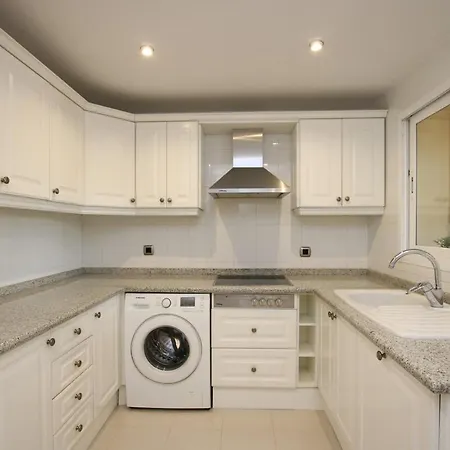 Beautiful Side Cosy Flat 公寓 *