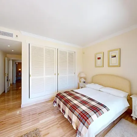 Beautiful Side Cosy Flat 马尔韦利亚